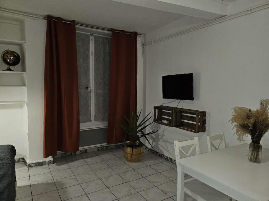 1-Centre-Ville Studio 25M2 Box A Bagages Gratuits Carcassonne Esterno foto